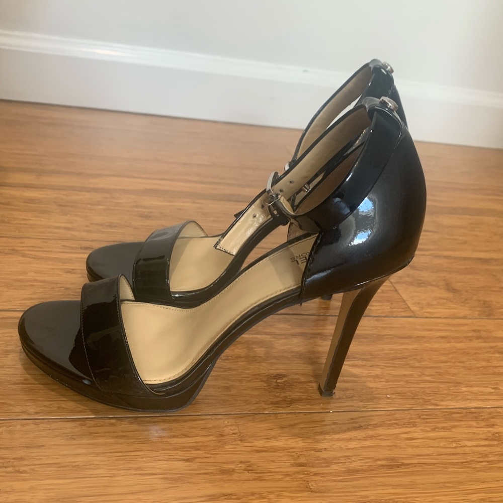 Black patent leather Michael Kors high heels
